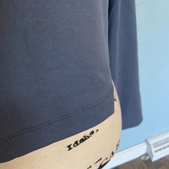 Tight Fit Sporty Cold Shoulder Crop Top - Picture 6 of 6